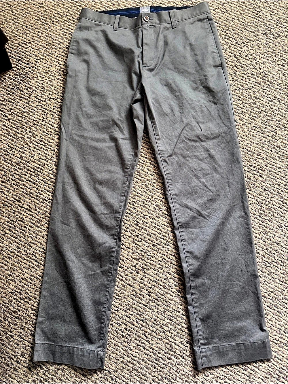 Gap Classic GapKHAKIS Straight Fit Straight Fit Gray Waist 32x32 Like New